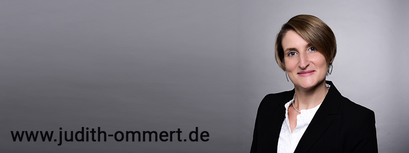 Headerbild mit Portraitbild von Dr. Judith Ommert